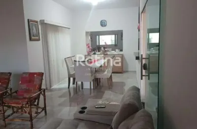 Casa à venda, 3 quartos, pampulha - uberlândia/mg - rotina imobiliária