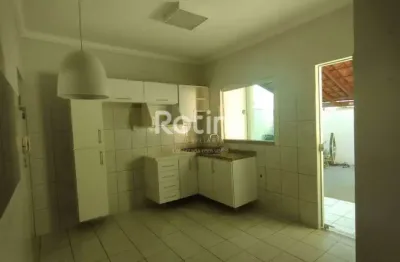 Casa condomínio fechado à venda, 2 quartos, chacaras tubalina e quartel - uberlândia/mg - rotina imobiliária