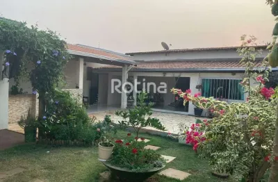 Casa à venda, 3 quartos, santa monica - uberlândia/mg - rotina imobiliária