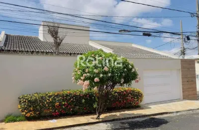 Casa à venda na Rua Antônio Morais, --, Cazeca, Uberlândia