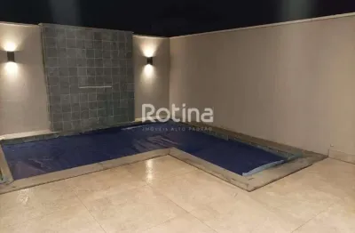 Casa em condomínio fechado com 3 quartos à venda na Avenida Vereador Carlito Cordeiro, --, Laranjeiras, Uberlândia