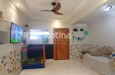 Casa à venda, 3 quartos, santa mônica - uberlândia/mg - rotina imobiliária