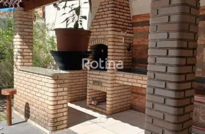 Casa à venda, 3 quartos, morumbi - uberlândia/mg - rotina imobiliária