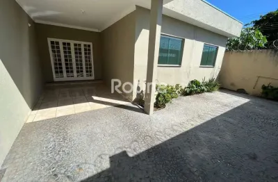 Casa à venda, 3 quartos, custódio pereira - uberlândia/mg - rotina imobiliária