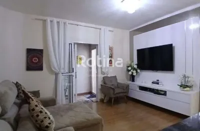 Casa à venda, 3 quartos, carajás - uberlândia/mg - rotina imobiliária