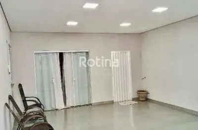 Casa à venda, 3 quartos, alto umuarama - uberlândia/mg - rotina imobiliária