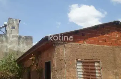 Terreno à venda na Avenida Sideral, --, Jardim Ipanema I, Uberlândia