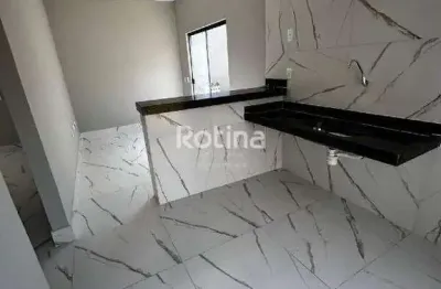 Casa com 3 quartos à venda na Rua Ibrantina Pena, --, Shopping Park, Uberlândia