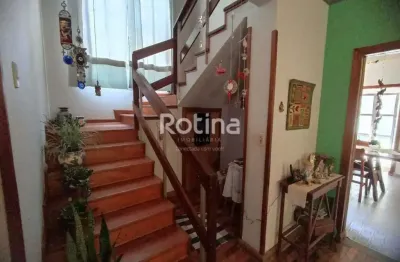 Casa à venda, 5 quartos, santa mônica - uberlândia/mg - rotina imobiliária