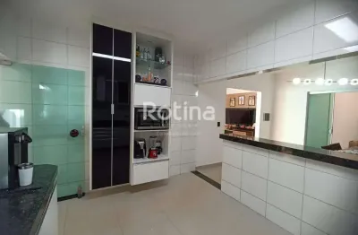 Casa à venda, 3 quartos, alto umuarama - uberlândia/mg - rotina imobiliária