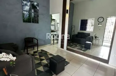 Casa comercial à venda, 3 quartos, centro - uberlândia/mg - rotina imobiliária