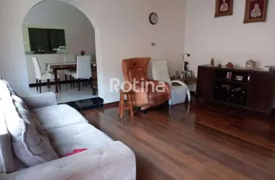 Casa comercial à venda, 4 quartos, centro - uberlândia/mg - rotina imobiliária