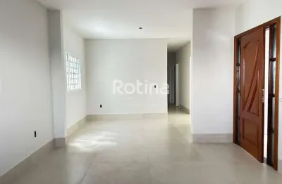 Casa à venda, 4 quartos, Santa Mônica - Uberlândia/MG - Rotina Imobiliária