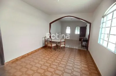 Casa à venda, 3 quartos, santa mônica - uberlândia/mg - rotina imobiliária