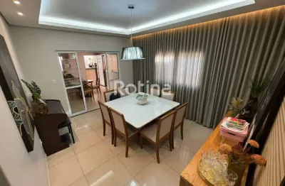 Casa à venda, 4 quartos, Taiaman - Uberlândia/MG - Rotina Imobiliária