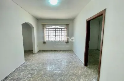 Casa comercial à venda, 5 quartos, nossa senhora aparecida - uberlândia/mg - rotina imobiliária