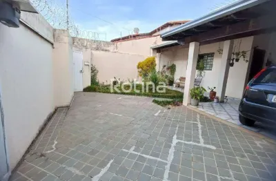 Casa à venda, 3 quartos, Carajás - Uberlândia/MG - Rotina Imobiliária