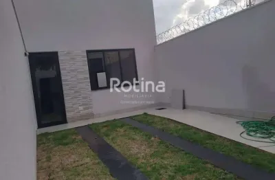 Casa com 3 quartos à venda na Rua Víctor Ambrósio, --, Shopping Park, Uberlândia
