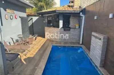 Casa à venda, 3 quartos, Granada - Uberlândia/MG - Rotina Imobiliária
