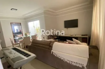 Casa à venda, 3 quartos, Granada - Uberlândia/MG - Rotina Imobiliária