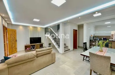 Casa à venda, 4 quartos, Alto Umuarama - Uberlândia/MG - Rotina Imobiliária