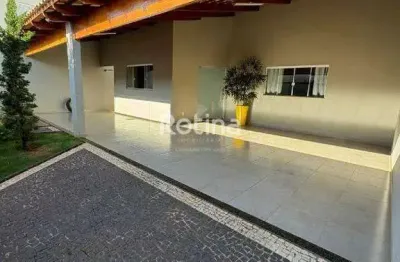 Casa à venda, 3 quartos, Novo Mundo - Uberlândia/MG - Rotina Imobiliária