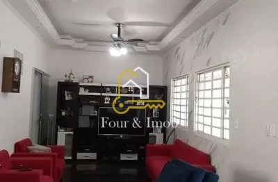 Casa com 3 quartos à venda na Rua Angelina de Lacerda Carvalho, Centro, Araraquara