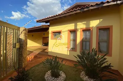 Casa com 3 quartos à venda na Avenida Mauá, Centro, Araraquara