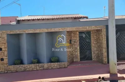 Casa com 3 quartos à venda na Avenida Tereza Marsili, Centro, Américo Brasiliense