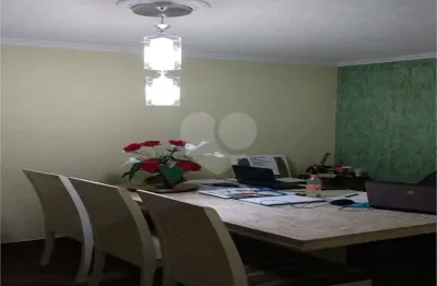 Apartamento à venda com 2 quartos no condomínio edificio vila rica, guarulhos - sp