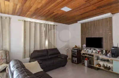 Casa à venda com 3 quartos, sendo 2 suítes,  em jardim caraminguava, peruíbe - sp