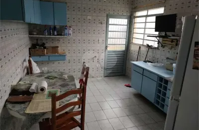 Casa com 2 quartos à venda na Rua José de Almeida, --, Vila Medeiros, São Paulo