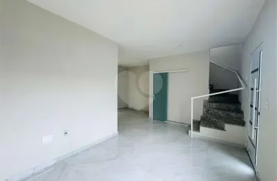 Casa à venda com 2 quartos em parque piratininga, itaquaquecetuba - sp