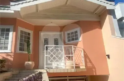 Casa à venda com 4 quartos, sendo 3 suítes,  em jardim maia, guarulhos - sp