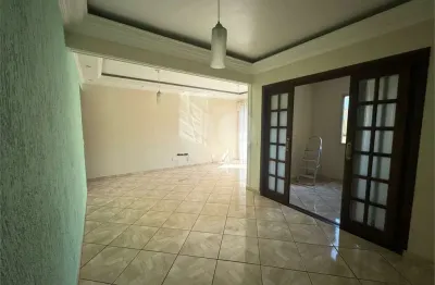 Apartamento à venda com 2 quartos, sendo 1 suíte,  no condomínio moradas da califórnia edifício, guarulhos - sp