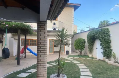 Casa à venda com 4 quartos, sendo 3 suítes,  em vila galvão, guarulhos - sp