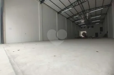 Casa comercial com 4 salas para alugar na Rua Abílio Pedro Ramos, --, Jaçanã, São Paulo