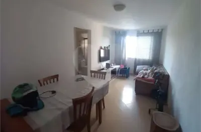 Apartamento à venda com 2 quartos no condomínio Pedra Branca, São Paulo - SP