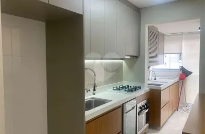 Apartamento à venda com 2 quartos, sendo 1 suíte,  no condomínio Vip Lago Dos Patos, Guarulhos - SP