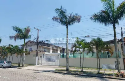 Casa em condomínio fechado com 2 quartos para alugar no Indaiá, Caraguatatuba 
