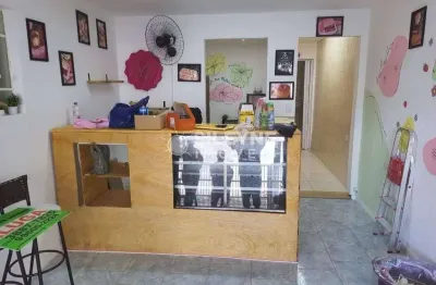 Casa comercial com 4 salas à venda no Centro, Caraguatatuba 