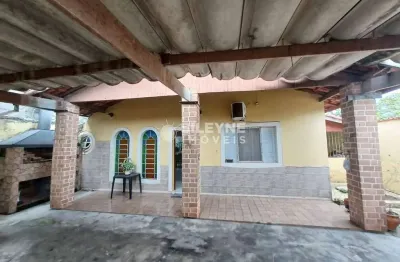 Casa com 5 quartos à venda no Jardim Jaqueira, Caraguatatuba 