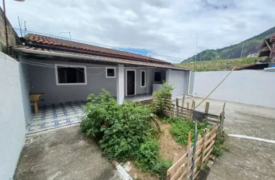 Casa com 2 quartos para alugar no Tinga, Caraguatatuba 