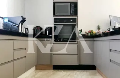Novíssima casa térrea à venda no condomínio chacur!