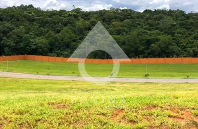 Excelente lote à venda no alphaville jundiaí, com topografia em declive e um lindo projeto incluso!