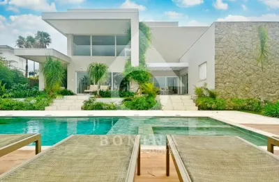 Casa de campo moderna, acabamento de alto nível, 5 suítes e vista para o lago à venda no residencial fazenda alvorada em porto feliz