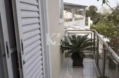 Linda e charmosa casa no jardim itália na várzea paulista com edícula