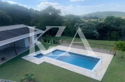 Casa  maravilhosa em condomínio  com 04 quartos/02 suítes 320m² /1250 m² total