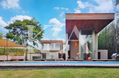 Exclusividade e elegância em cada detalhe: sua nova residência na fazenda da grama