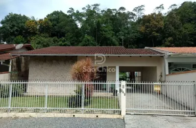 Casa com 2 quartos à venda na Rua Jasmim, 345, Santa Catarina, Joinville